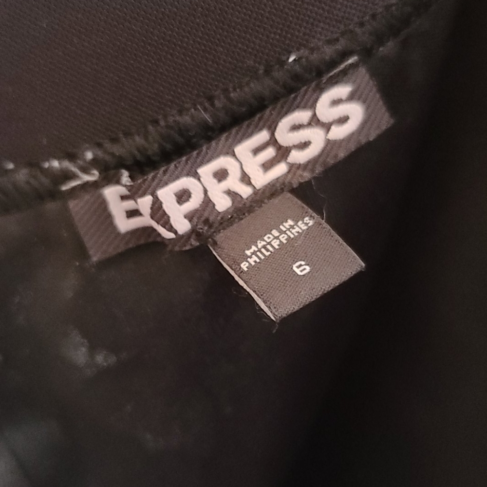 Express - Picture 7 of 8